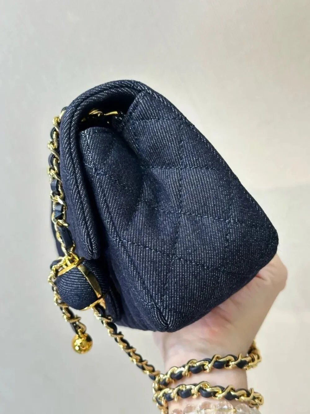 Classic CHANEL Bags: A Stylish and Versatile Choice for Elegance